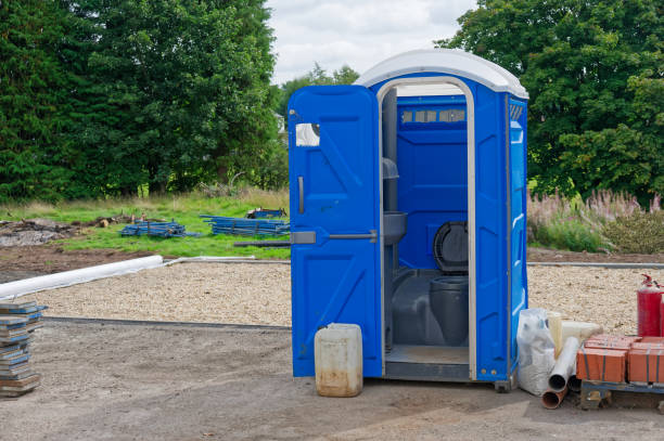 Best Standard Portable Toilet Rental  in Kenedy, TX